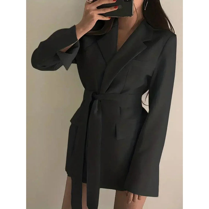 Nélia | Tailliertes Mini-Blazerkleid