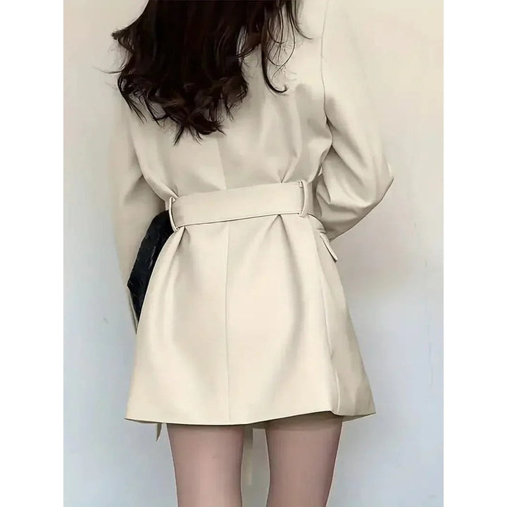 Nélia | Tailliertes Mini-Blazerkleid