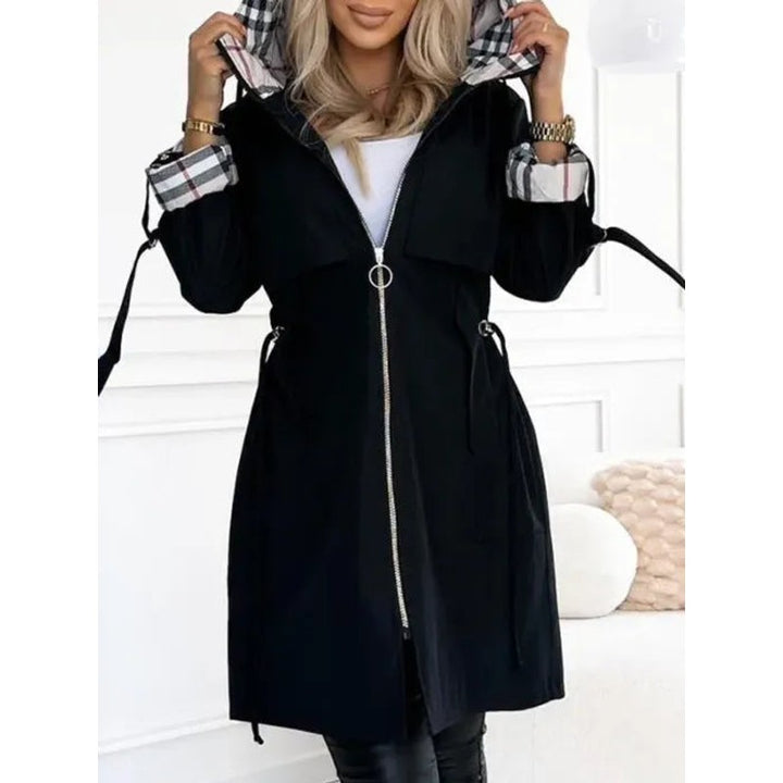 Sabine | Getailleerde trenchcoat met capuchon