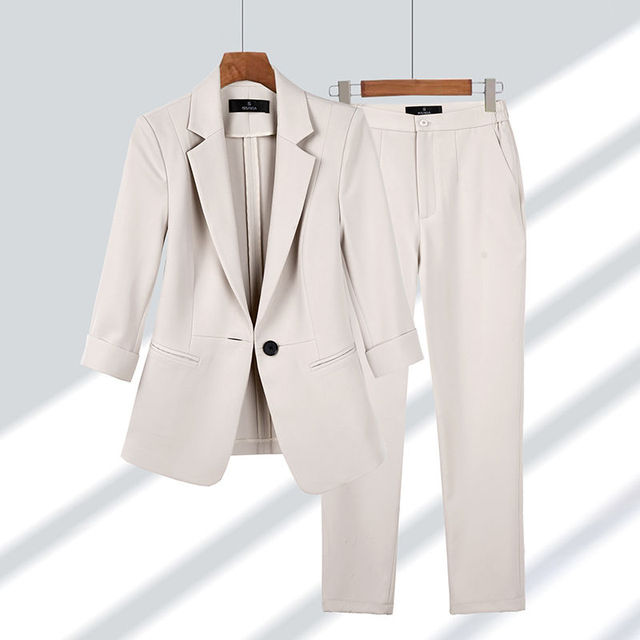Petra | Conjunto intemporal de blazer e calças