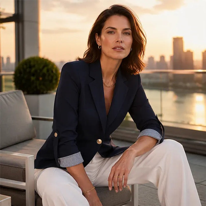 Vera | Getailleerde blazer met dubbele knopen