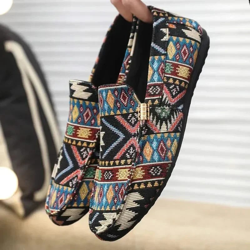 Loafers | Geometrisch patroon met goudkleurig detail