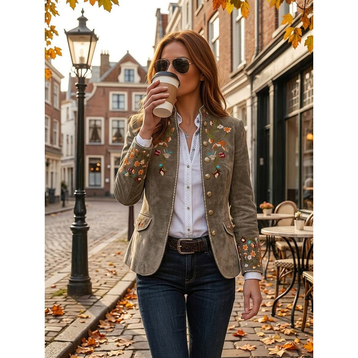 Sofia | Geborduurde blazer met stand-up kraag