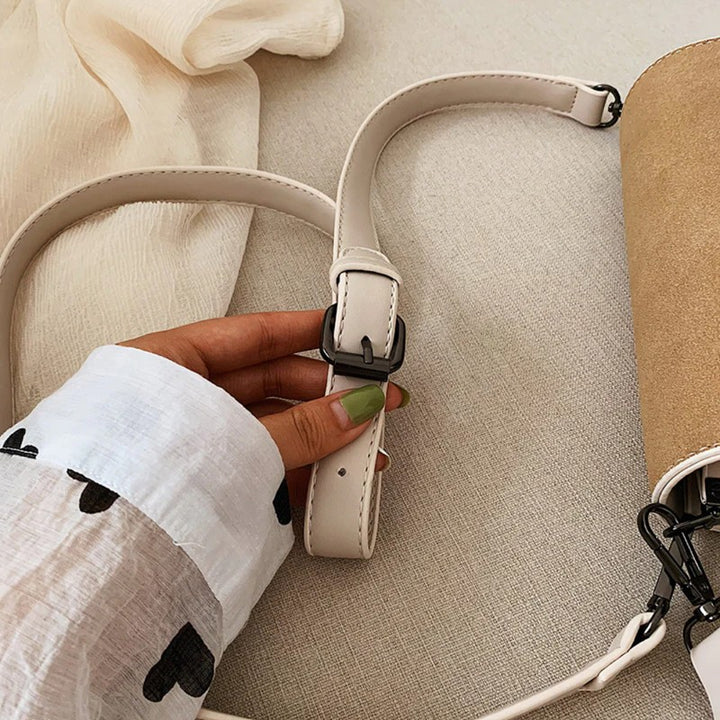 Clara | Kompakte Umhängetasche mit Klappe