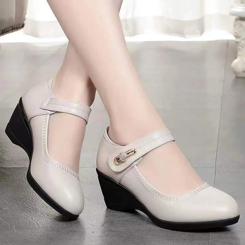 Aaltje | Bequeme Pumps mit Keilabsatz