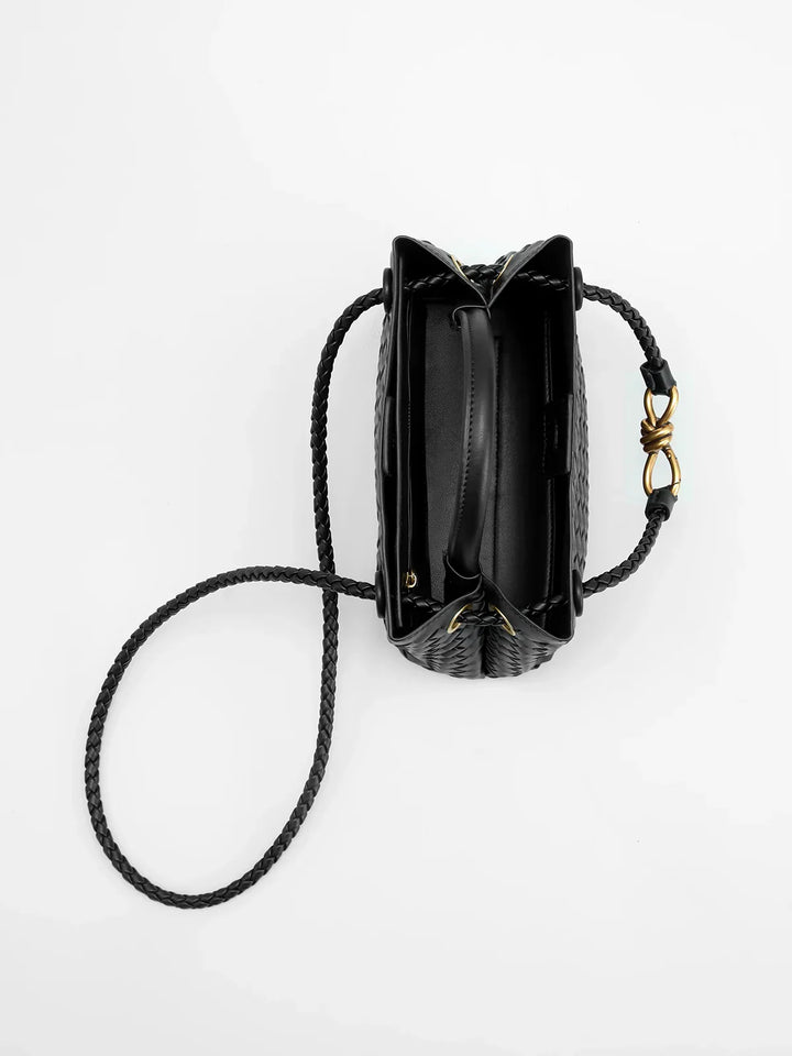 Margriet | Geflochtene Handtasche mit goldenem Verschluss