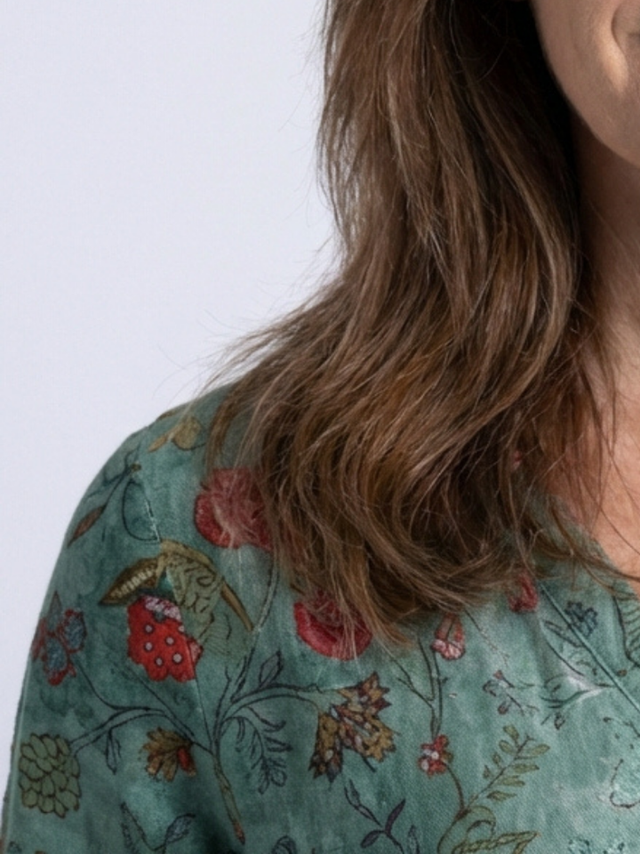 Nynke | Robe longue fleurie à col en V