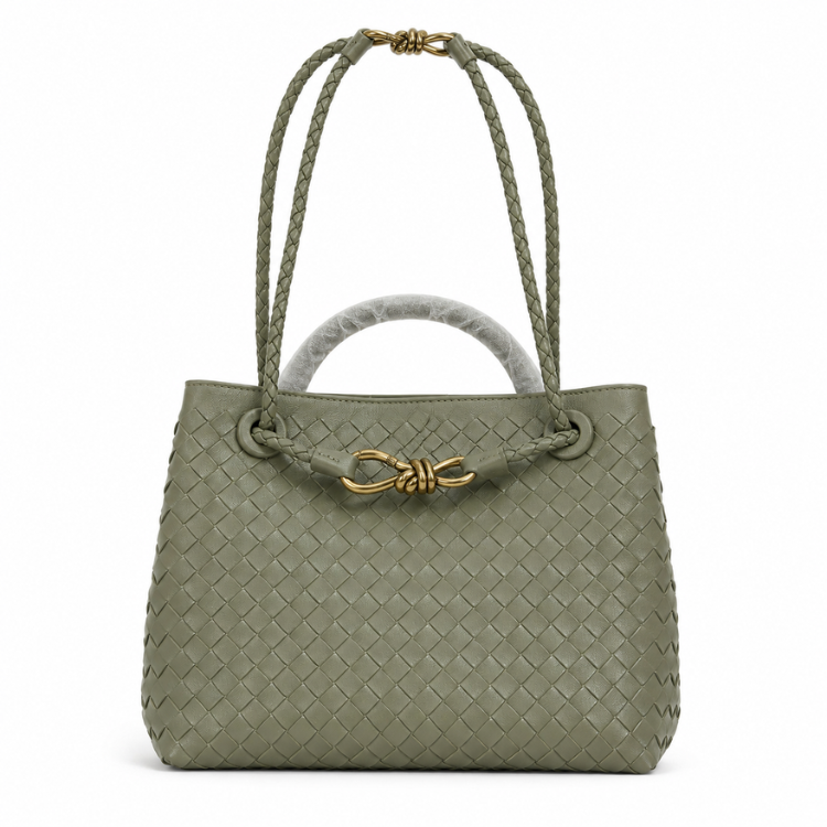 Margriet | Geflochtene Handtasche mit goldenem Verschluss