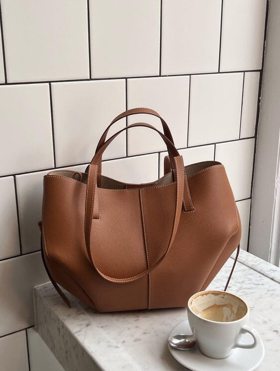 Lammie | Saco de compras espaçoso em pele
