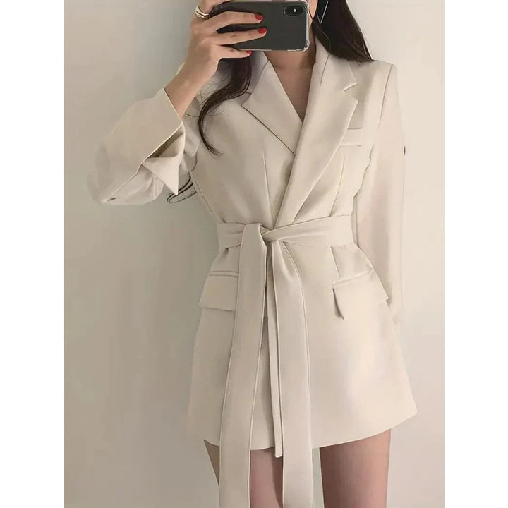 Nélia | Tailliertes Mini-Blazerkleid