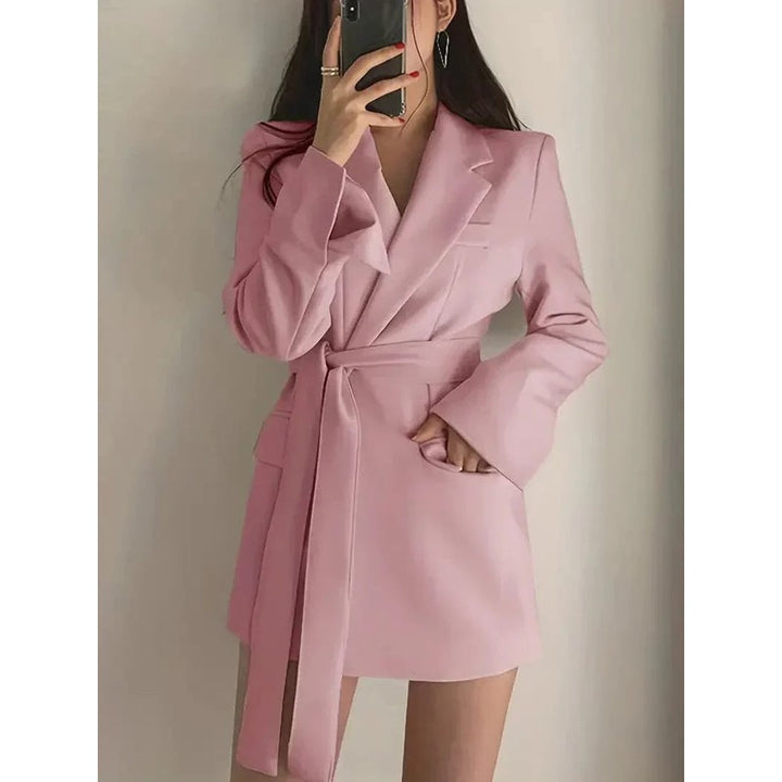 Nélia | Tailliertes Mini-Blazerkleid