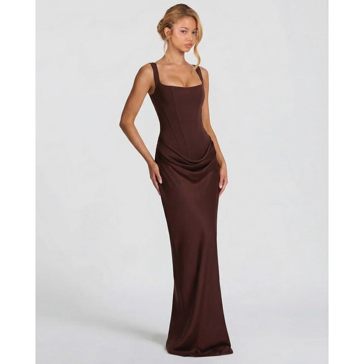 Victoria | Getailleerde korsetjurklook maxi-jurk
