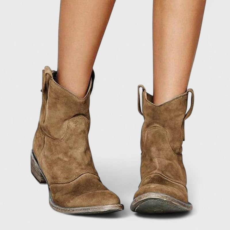 Carlotta | Western Ankle met Blokhak