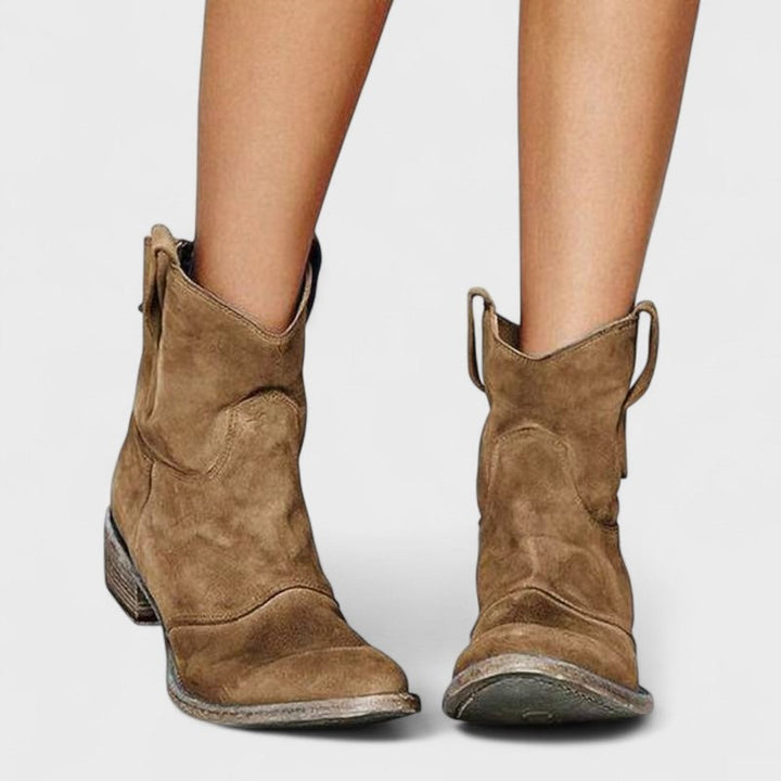 Carlotta | Western Ankle met Blokhak